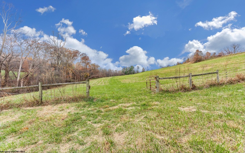 848A Pleasant Hill Road, Morgantown, West Virginia 26508, ,Lots/land,For Sale,Pleasant Hill,10157450