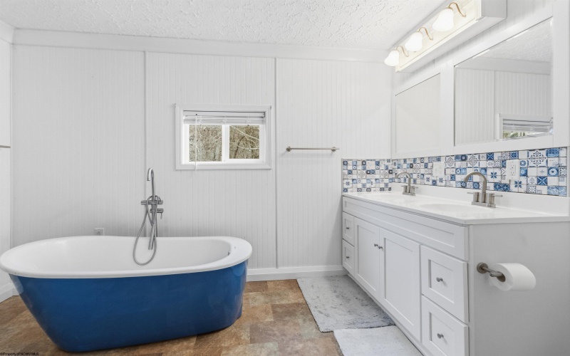 1912 Hackers Creek Road, Buckhannon, West Virginia 26201, 3 Bedrooms Bedrooms, 8 Rooms Rooms,2 BathroomsBathrooms,Single Family Detached,For Sale,Hackers Creek,10162772 1912 Hackers Creek Road, Buckhannon, West Virginia 26201, 3 Bedrooms Bedrooms, 8 Rooms Rooms,2 BathroomsBathrooms,Single Family Detached,For Sale,Hackers Creek,10162772