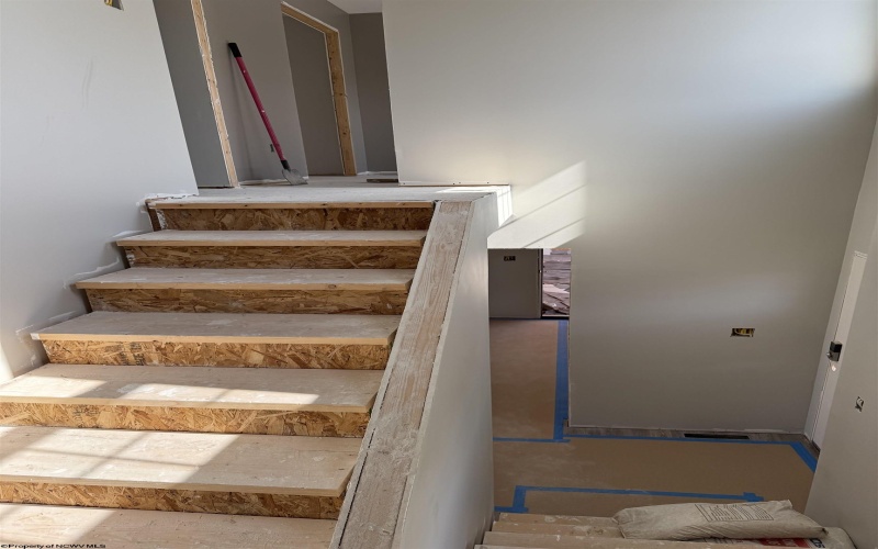 117 Canto Drive, Morgantown, West Virginia 26508, 3 Bedrooms Bedrooms, 6 Rooms Rooms,2 BathroomsBathrooms,Single Family Detached,For Sale,Canto,10158347