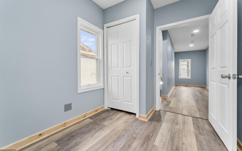 503 Market Street, Fairmont, West Virginia 26554, 3 Bedrooms Bedrooms, 8 Rooms Rooms,2 BathroomsBathrooms,Single Family Detached,For Sale,Market,10162776