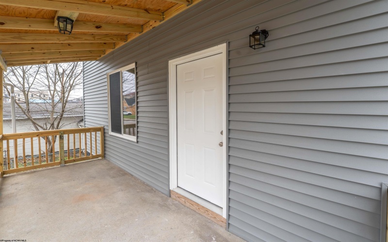 503 Market Street, Fairmont, West Virginia 26554, 3 Bedrooms Bedrooms, 8 Rooms Rooms,2 BathroomsBathrooms,Single Family Detached,For Sale,Market,10162776