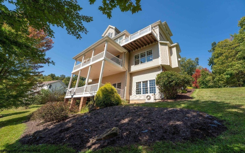 358 Vitez Drive, Morgantown, West Virginia 26508, 4 Bedrooms Bedrooms, 10 Rooms Rooms,4 BathroomsBathrooms,Single Family Detached,For Sale,Vitez,10162777 358 Vitez Drive, Morgantown, West Virginia 26508, 4 Bedrooms Bedrooms, 10 Rooms Rooms,4 BathroomsBathrooms,Single Family Detached,For Sale,Vitez,10162777