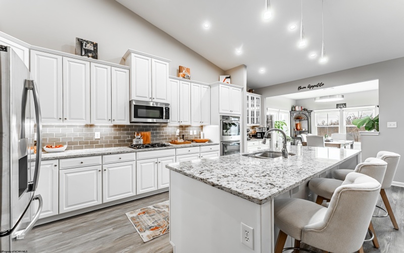 47 LaVista Drive, Morgantown, West Virginia 26508, 3 Bedrooms Bedrooms, 9 Rooms Rooms,3 BathroomsBathrooms,Single Family Detached,For Sale,LaVista,10162787 47 LaVista Drive, Morgantown, West Virginia 26508, 3 Bedrooms Bedrooms, 9 Rooms Rooms,3 BathroomsBathrooms,Single Family Detached,For Sale,LaVista,10162787