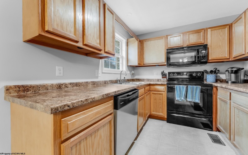 145 Eagle Drive, Maidsville, West Virginia 26541, 3 Bedrooms Bedrooms, 6 Rooms Rooms,1 BathroomBathrooms,Single Family Attached,For Sale,Eagle,10162775 145 Eagle Drive, Maidsville, West Virginia 26541, 3 Bedrooms Bedrooms, 6 Rooms Rooms,1 BathroomBathrooms,Single Family Attached,For Sale,Eagle,10162775