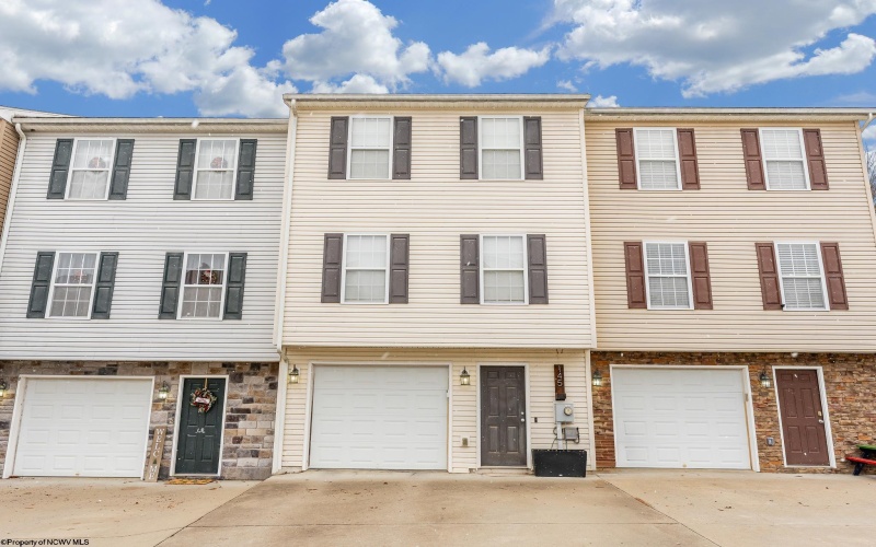 145 Eagle Drive, Maidsville, West Virginia 26541, 3 Bedrooms Bedrooms, 6 Rooms Rooms,1 BathroomBathrooms,Single Family Attached,For Sale,Eagle,10162775 145 Eagle Drive, Maidsville, West Virginia 26541, 3 Bedrooms Bedrooms, 6 Rooms Rooms,1 BathroomBathrooms,Single Family Attached,For Sale,Eagle,10162775