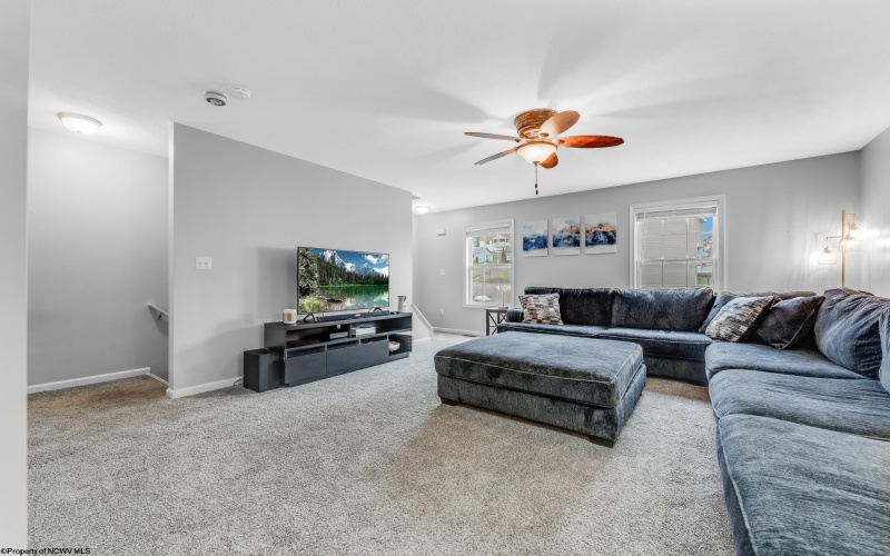 145 Eagle Drive, Maidsville, West Virginia 26541, 3 Bedrooms Bedrooms, 6 Rooms Rooms,1 BathroomBathrooms,Single Family Attached,For Sale,Eagle,10162775 145 Eagle Drive, Maidsville, West Virginia 26541, 3 Bedrooms Bedrooms, 6 Rooms Rooms,1 BathroomBathrooms,Single Family Attached,For Sale,Eagle,10162775