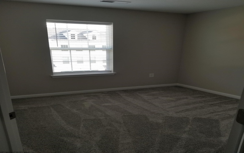 70 Dover Court, Bridgeport, West Virginia 26330-0000, 3 Bedrooms Bedrooms, 5 Rooms Rooms,3 BathroomsBathrooms,Residential Rentals,For Rent,Dover,10162784