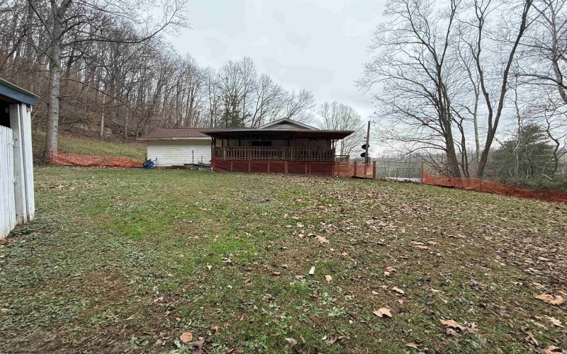 1919 Whites Creek Road, Prichard, West Virginia 25555, 4 Bedrooms Bedrooms, 8 Rooms Rooms,1 BathroomBathrooms,Single Family Detached,For Sale,Whites Creek,10162785