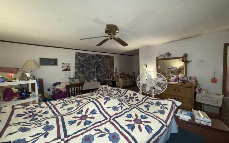 1919 Whites Creek Road, Prichard, West Virginia 25555, 4 Bedrooms Bedrooms, 8 Rooms Rooms,1 BathroomBathrooms,Single Family Detached,For Sale,Whites Creek,10162785