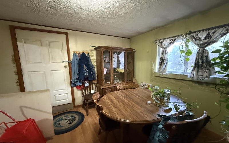 1919 Whites Creek Road, Prichard, West Virginia 25555, 4 Bedrooms Bedrooms, 8 Rooms Rooms,1 BathroomBathrooms,Single Family Detached,For Sale,Whites Creek,10162785