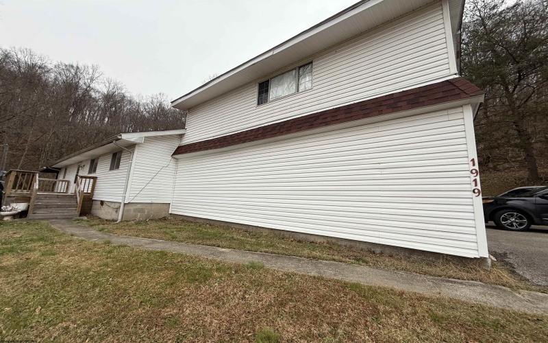 1919 Whites Creek Road, Prichard, West Virginia 25555, 4 Bedrooms Bedrooms, 8 Rooms Rooms,1 BathroomBathrooms,Single Family Detached,For Sale,Whites Creek,10162785