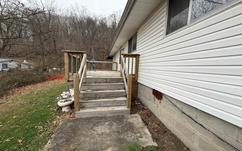 1919 Whites Creek Road, Prichard, West Virginia 25555, 4 Bedrooms Bedrooms, 8 Rooms Rooms,1 BathroomBathrooms,Single Family Detached,For Sale,Whites Creek,10162785