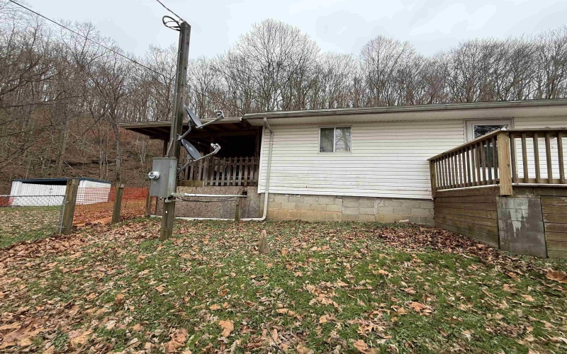 1919 Whites Creek Road, Prichard, West Virginia 25555, 4 Bedrooms Bedrooms, 8 Rooms Rooms,1 BathroomBathrooms,Single Family Detached,For Sale,Whites Creek,10162785