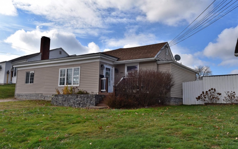 443 Lawman Avenue, Bridgeport, West Virginia 26330, 3 Bedrooms Bedrooms, 5 Rooms Rooms,1 BathroomBathrooms,Single Family Detached,For Sale,Lawman,10162781 443 Lawman Avenue, Bridgeport, West Virginia 26330, 3 Bedrooms Bedrooms, 5 Rooms Rooms,1 BathroomBathrooms,Single Family Detached,For Sale,Lawman,10162781