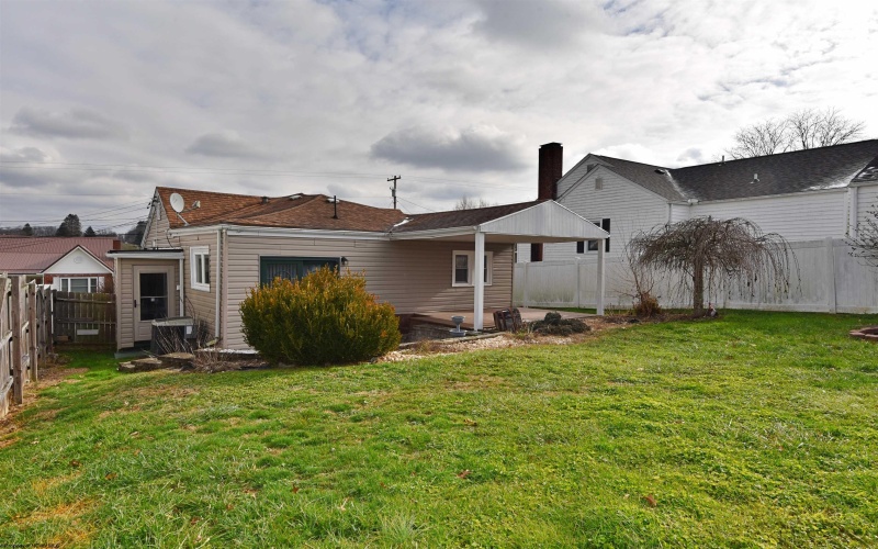 443 Lawman Avenue, Bridgeport, West Virginia 26330, 3 Bedrooms Bedrooms, 5 Rooms Rooms,1 BathroomBathrooms,Single Family Detached,For Sale,Lawman,10162781 443 Lawman Avenue, Bridgeport, West Virginia 26330, 3 Bedrooms Bedrooms, 5 Rooms Rooms,1 BathroomBathrooms,Single Family Detached,For Sale,Lawman,10162781