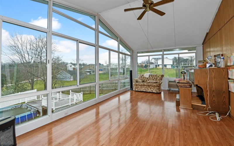 94 Kimberly Circle, Fairmont, West Virginia 26554, 4 Bedrooms Bedrooms, 8 Rooms Rooms,3 BathroomsBathrooms,Single Family Detached,For Sale,Kimberly,10162782 94 Kimberly Circle, Fairmont, West Virginia 26554, 4 Bedrooms Bedrooms, 8 Rooms Rooms,3 BathroomsBathrooms,Single Family Detached,For Sale,Kimberly,10162782