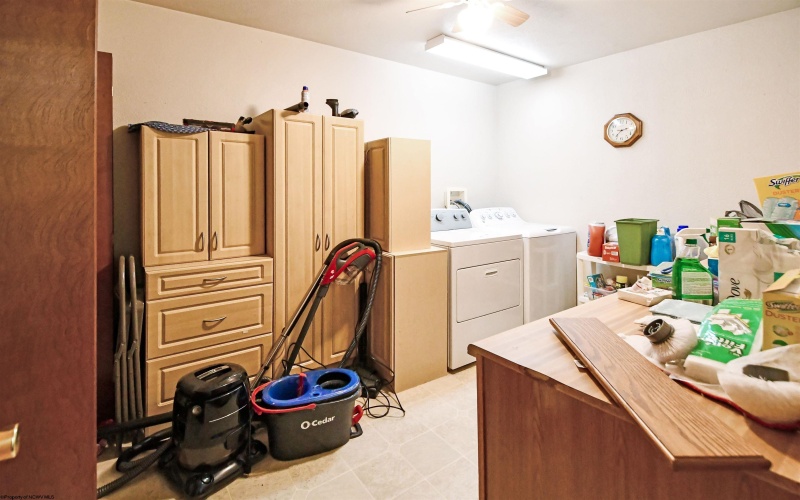 94 Kimberly Circle, Fairmont, West Virginia 26554, 4 Bedrooms Bedrooms, 8 Rooms Rooms,3 BathroomsBathrooms,Single Family Detached,For Sale,Kimberly,10162782 94 Kimberly Circle, Fairmont, West Virginia 26554, 4 Bedrooms Bedrooms, 8 Rooms Rooms,3 BathroomsBathrooms,Single Family Detached,For Sale,Kimberly,10162782