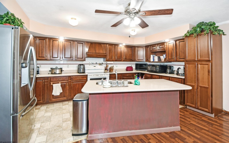 94 Kimberly Circle, Fairmont, West Virginia 26554, 4 Bedrooms Bedrooms, 8 Rooms Rooms,3 BathroomsBathrooms,Single Family Detached,For Sale,Kimberly,10162782 94 Kimberly Circle, Fairmont, West Virginia 26554, 4 Bedrooms Bedrooms, 8 Rooms Rooms,3 BathroomsBathrooms,Single Family Detached,For Sale,Kimberly,10162782