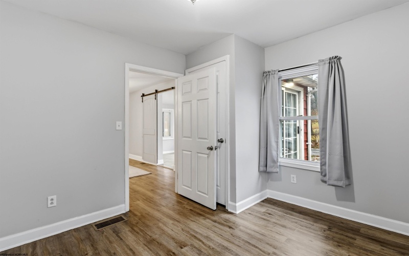 232 Kelly Road, Morgantown, West Virginia 26508, 3 Bedrooms Bedrooms, 6 Rooms Rooms,1 BathroomBathrooms,Single Family Detached,For Sale,Kelly,10162786