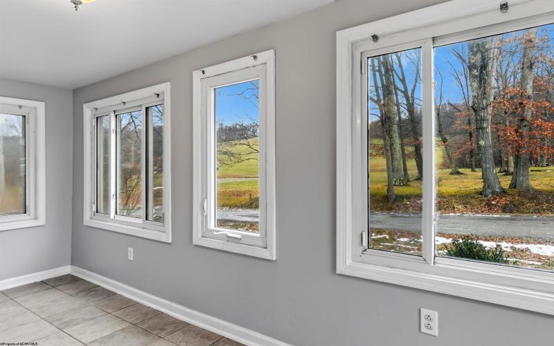 232 Kelly Road, Morgantown, West Virginia 26508, 3 Bedrooms Bedrooms, 6 Rooms Rooms,1 BathroomBathrooms,Single Family Detached,For Sale,Kelly,10162786