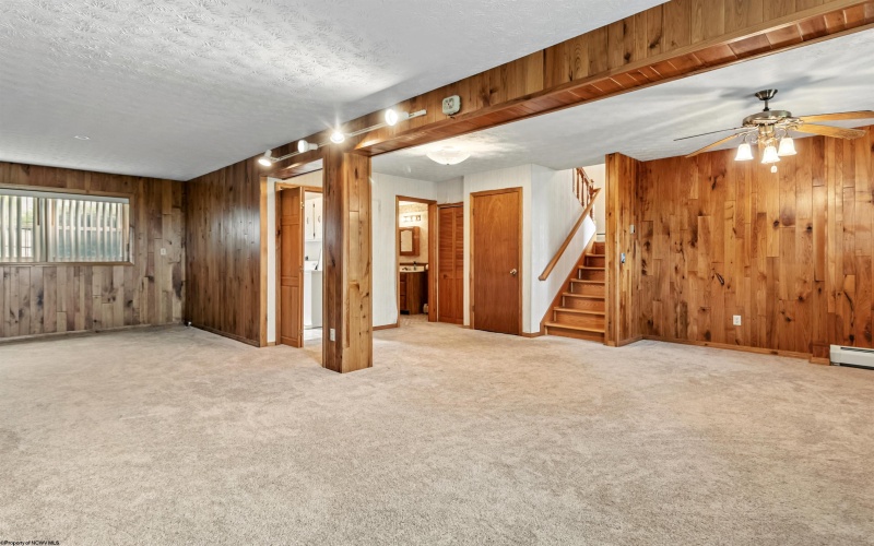 9 Townsend Lane, Morgantown, West Virginia 26508, 3 Bedrooms Bedrooms, 7 Rooms Rooms,1 BathroomBathrooms,Single Family Detached,For Sale,Townsend,10161423