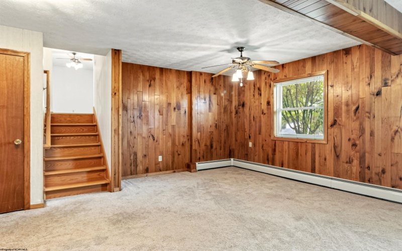 9 Townsend Lane, Morgantown, West Virginia 26508, 3 Bedrooms Bedrooms, 7 Rooms Rooms,1 BathroomBathrooms,Single Family Detached,For Sale,Townsend,10161423