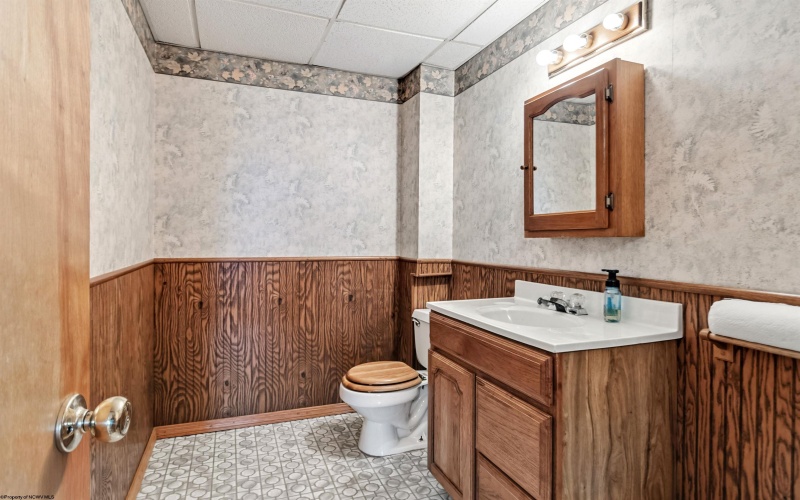 9 Townsend Lane, Morgantown, West Virginia 26508, 3 Bedrooms Bedrooms, 7 Rooms Rooms,1 BathroomBathrooms,Single Family Detached,For Sale,Townsend,10161423