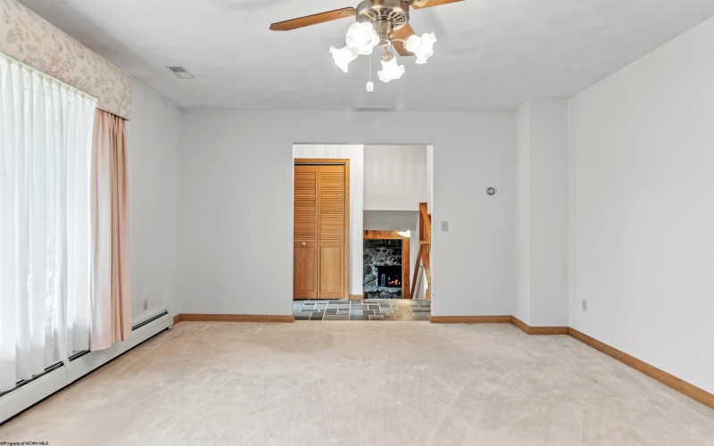 9 Townsend Lane, Morgantown, West Virginia 26508, 3 Bedrooms Bedrooms, 7 Rooms Rooms,1 BathroomBathrooms,Single Family Detached,For Sale,Townsend,10161423