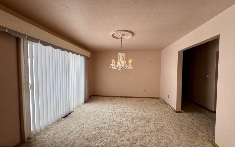 4 Oriole Lane, Fairmont, West Virginia 26554, 4 Bedrooms Bedrooms, 10 Rooms Rooms,3 BathroomsBathrooms,Single Family Detached,For Sale,Oriole,10162795 4 Oriole Lane, Fairmont, West Virginia 26554, 4 Bedrooms Bedrooms, 10 Rooms Rooms,3 BathroomsBathrooms,Single Family Detached,For Sale,Oriole,10162795