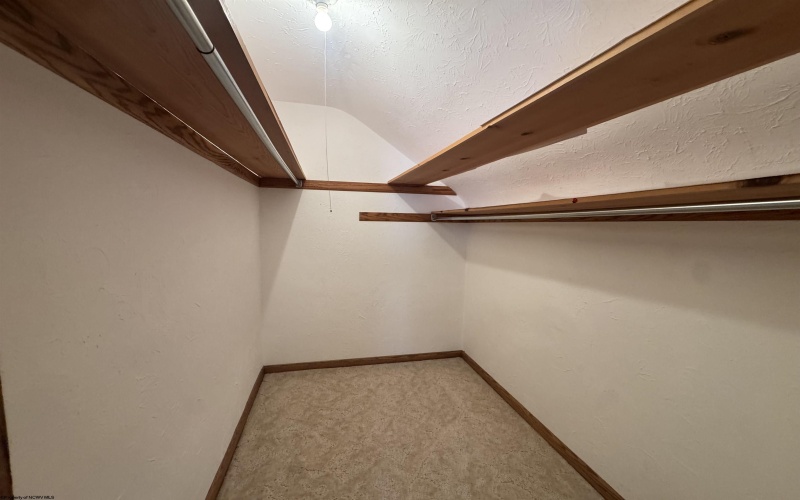 4 Oriole Lane, Fairmont, West Virginia 26554, 4 Bedrooms Bedrooms, 10 Rooms Rooms,3 BathroomsBathrooms,Single Family Detached,For Sale,Oriole,10162795 4 Oriole Lane, Fairmont, West Virginia 26554, 4 Bedrooms Bedrooms, 10 Rooms Rooms,3 BathroomsBathrooms,Single Family Detached,For Sale,Oriole,10162795