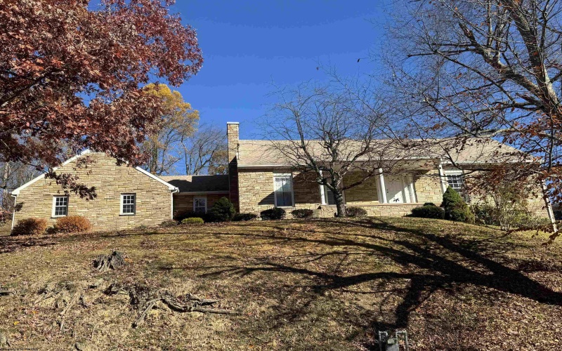 4 Oriole Lane, Fairmont, West Virginia 26554, 4 Bedrooms Bedrooms, 10 Rooms Rooms,3 BathroomsBathrooms,Single Family Detached,For Sale,Oriole,10162795 4 Oriole Lane, Fairmont, West Virginia 26554, 4 Bedrooms Bedrooms, 10 Rooms Rooms,3 BathroomsBathrooms,Single Family Detached,For Sale,Oriole,10162795