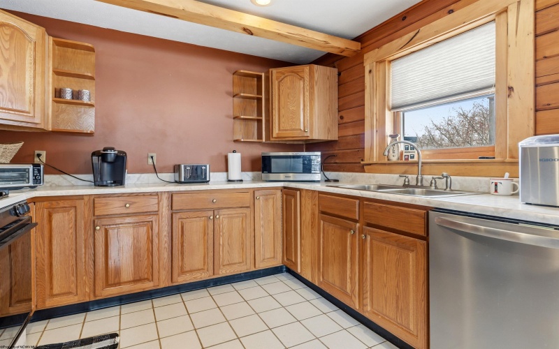 539 Koury Run Road, Masontown, West Virginia 26542, 3 Bedrooms Bedrooms, 5 Rooms Rooms,2 BathroomsBathrooms,Single Family Detached,For Sale,Koury Run,10162793