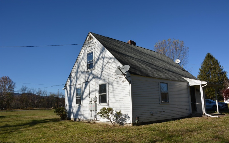 552 Randolph Drive, Beverly, West Virginia 26253, 3 Bedrooms Bedrooms, 5 Rooms Rooms,1 BathroomBathrooms,Single Family Detached,For Sale,Randolph,10162797 552 Randolph Drive, Beverly, West Virginia 26253, 3 Bedrooms Bedrooms, 5 Rooms Rooms,1 BathroomBathrooms,Single Family Detached,For Sale,Randolph,10162797