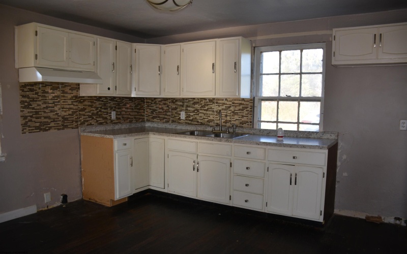 552 Randolph Drive, Beverly, West Virginia 26253, 3 Bedrooms Bedrooms, 5 Rooms Rooms,1 BathroomBathrooms,Single Family Detached,For Sale,Randolph,10162797 552 Randolph Drive, Beverly, West Virginia 26253, 3 Bedrooms Bedrooms, 5 Rooms Rooms,1 BathroomBathrooms,Single Family Detached,For Sale,Randolph,10162797