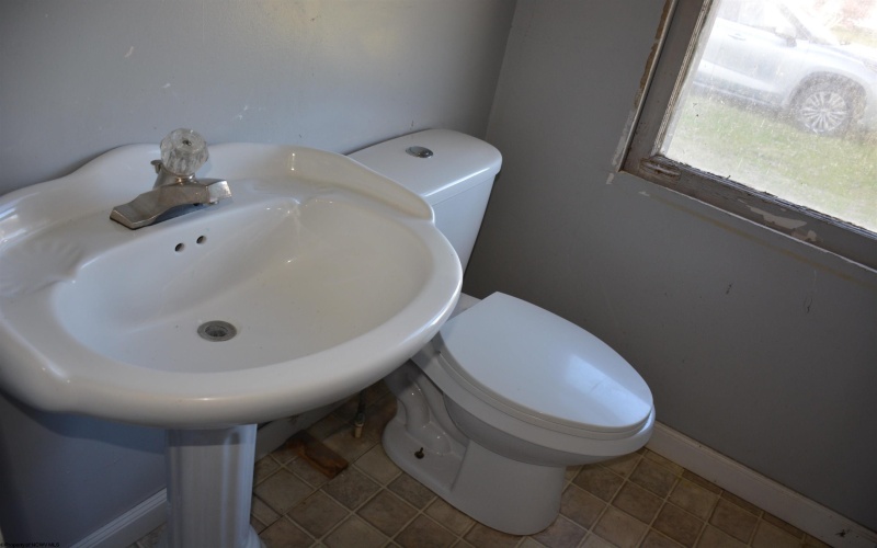 552 Randolph Drive, Beverly, West Virginia 26253, 3 Bedrooms Bedrooms, 5 Rooms Rooms,1 BathroomBathrooms,Single Family Detached,For Sale,Randolph,10162797 552 Randolph Drive, Beverly, West Virginia 26253, 3 Bedrooms Bedrooms, 5 Rooms Rooms,1 BathroomBathrooms,Single Family Detached,For Sale,Randolph,10162797