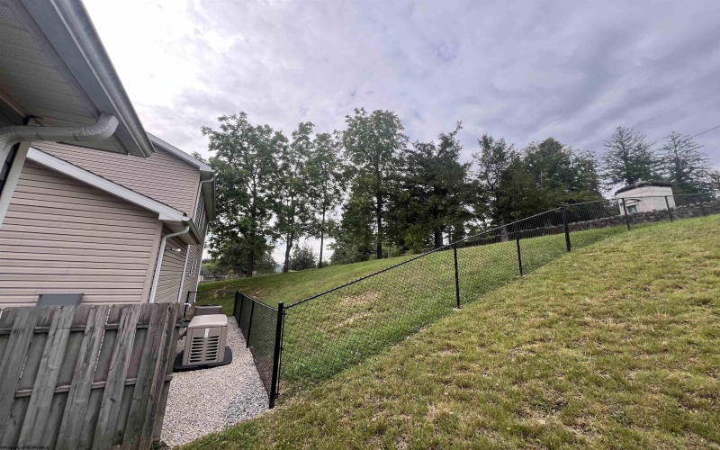 107 Bruce Street, Elkins, West Virginia 26241, 2 Bedrooms Bedrooms, 5 Rooms Rooms,2 BathroomsBathrooms,Single Family Detached,For Sale,Bruce,10160901