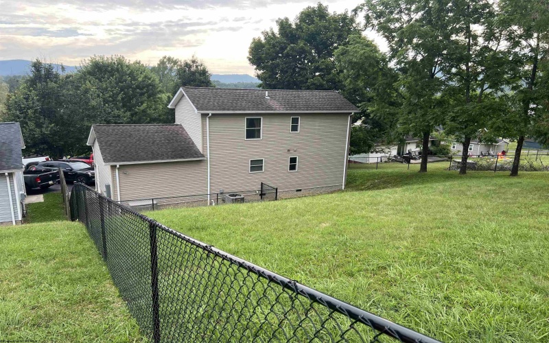 107 Bruce Street, Elkins, West Virginia 26241, 2 Bedrooms Bedrooms, 5 Rooms Rooms,2 BathroomsBathrooms,Single Family Detached,For Sale,Bruce,10160901