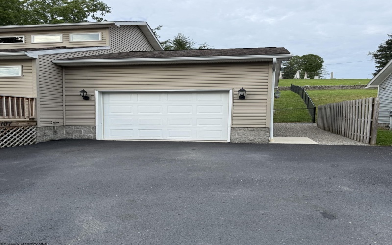 107 Bruce Street, Elkins, West Virginia 26241, 2 Bedrooms Bedrooms, 5 Rooms Rooms,2 BathroomsBathrooms,Single Family Detached,For Sale,Bruce,10160901