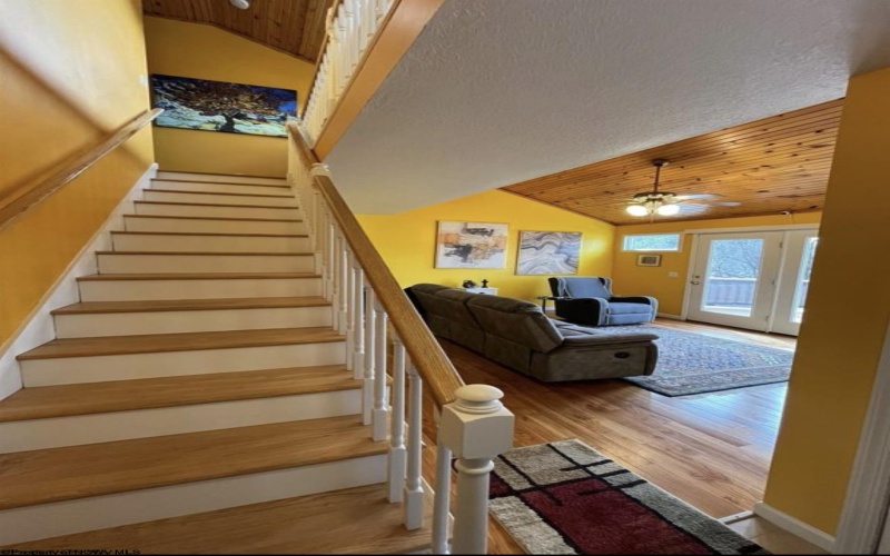 107 Bruce Street, Elkins, West Virginia 26241, 2 Bedrooms Bedrooms, 5 Rooms Rooms,2 BathroomsBathrooms,Single Family Detached,For Sale,Bruce,10160901