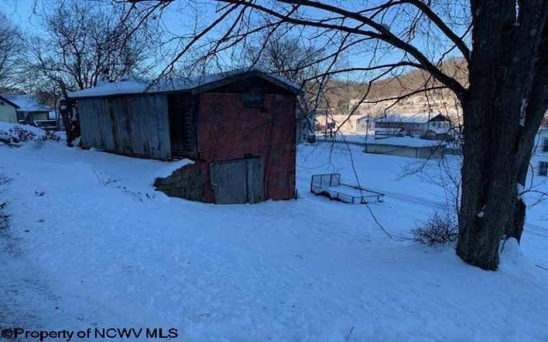 145 Row Avenue, Junior, West Virginia 26275, 3 Bedrooms Bedrooms, 8 Rooms Rooms,2 BathroomsBathrooms,Single Family Detached,For Sale,Row,10162796