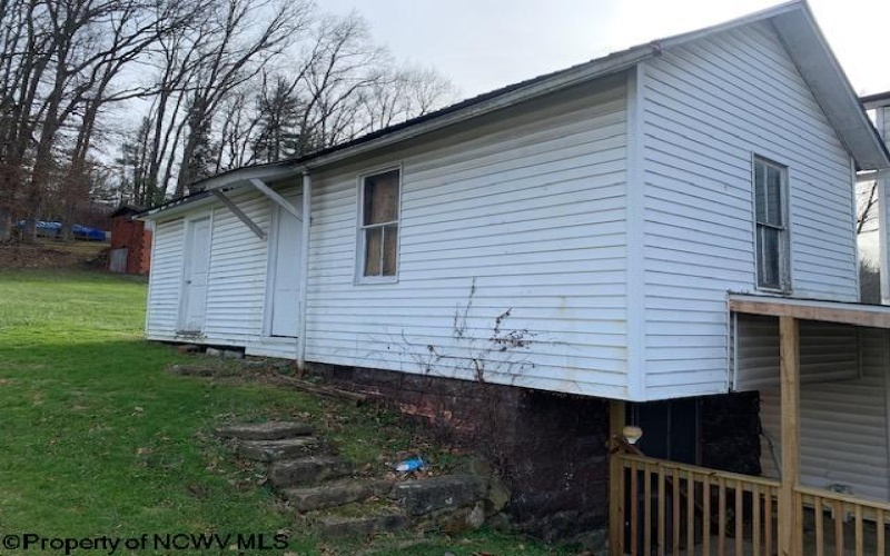 145 Row Avenue, Junior, West Virginia 26275, 3 Bedrooms Bedrooms, 8 Rooms Rooms,2 BathroomsBathrooms,Single Family Detached,For Sale,Row,10162796