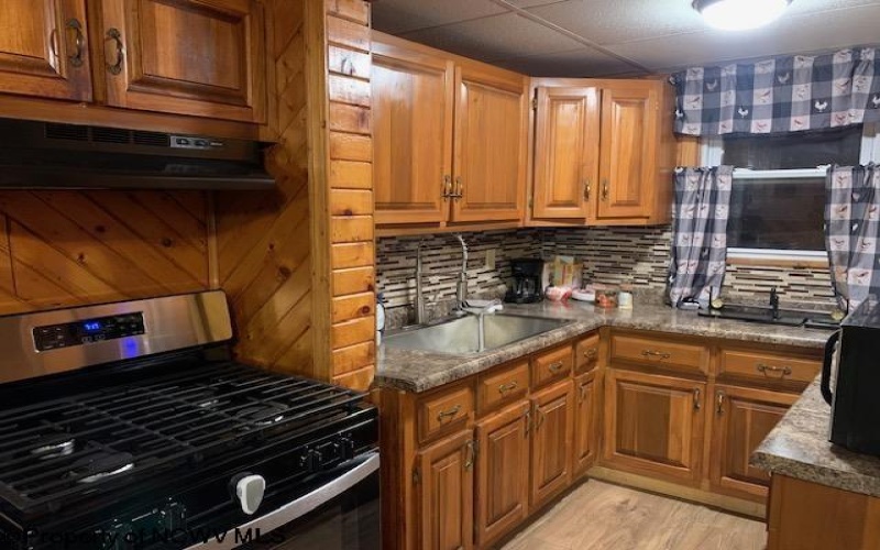 145 Row Avenue, Junior, West Virginia 26275, 3 Bedrooms Bedrooms, 8 Rooms Rooms,2 BathroomsBathrooms,Single Family Detached,For Sale,Row,10162796