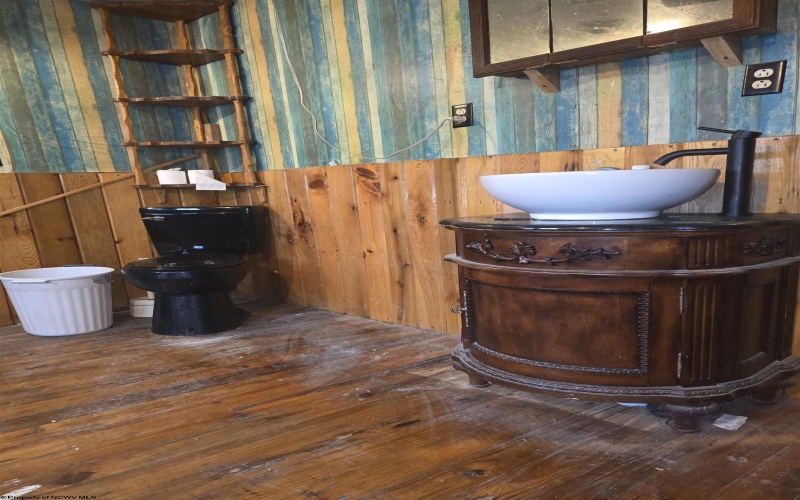 5368 Sand Fork Road, Linn, West Virginia 26384, 4 Bedrooms Bedrooms, 7 Rooms Rooms,1 BathroomBathrooms,Single Family Detached,For Sale,Sand Fork,10162808 5368 Sand Fork Road, Linn, West Virginia 26384, 4 Bedrooms Bedrooms, 7 Rooms Rooms,1 BathroomBathrooms,Single Family Detached,For Sale,Sand Fork,10162808