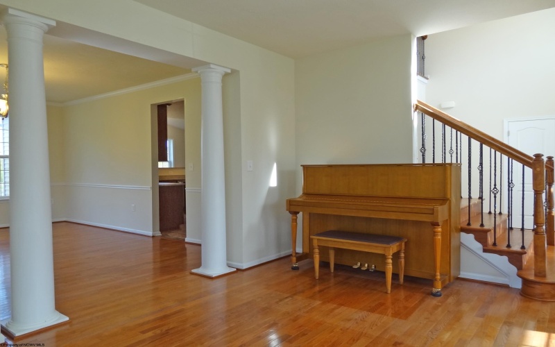 108 Twin Ponds Lane, Morgantown, West Virginia 26508, 4 Bedrooms Bedrooms, 12 Rooms Rooms,3 BathroomsBathrooms,Single Family Detached,For Sale,Twin Ponds,10162799 108 Twin Ponds Lane, Morgantown, West Virginia 26508, 4 Bedrooms Bedrooms, 12 Rooms Rooms,3 BathroomsBathrooms,Single Family Detached,For Sale,Twin Ponds,10162799