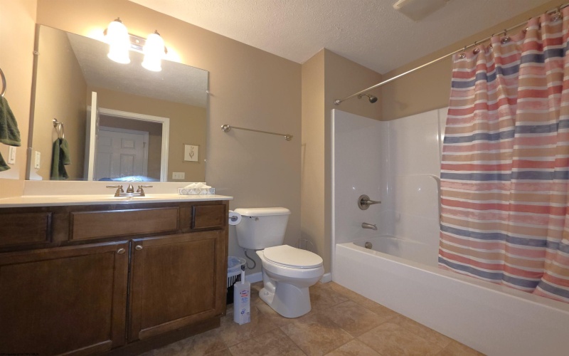 45 Ashbury Lane, Fairmont, West Virginia 26554, 4 Bedrooms Bedrooms, 8 Rooms Rooms,2 BathroomsBathrooms,Single Family Detached,For Sale,Ashbury,10162804