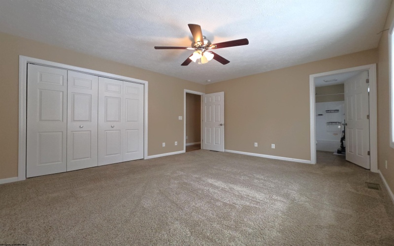 45 Ashbury Lane, Fairmont, West Virginia 26554, 4 Bedrooms Bedrooms, 8 Rooms Rooms,2 BathroomsBathrooms,Single Family Detached,For Sale,Ashbury,10162804