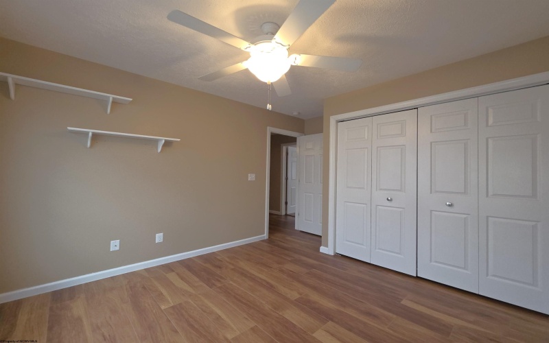 45 Ashbury Lane, Fairmont, West Virginia 26554, 4 Bedrooms Bedrooms, 8 Rooms Rooms,2 BathroomsBathrooms,Single Family Detached,For Sale,Ashbury,10162804