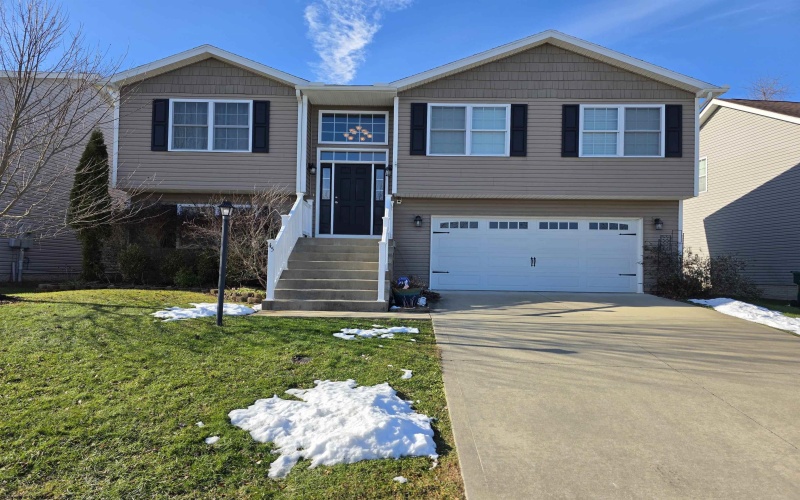 45 Ashbury Lane, Fairmont, West Virginia 26554, 4 Bedrooms Bedrooms, 8 Rooms Rooms,2 BathroomsBathrooms,Single Family Detached,For Sale,Ashbury,10162804