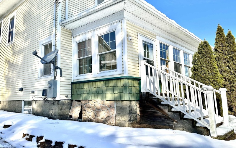 522 Kuhl Avenue, Clarksburg, West Virginia 26301, 3 Bedrooms Bedrooms, 6 Rooms Rooms,2 BathroomsBathrooms,Single Family Detached,For Sale,Kuhl,10162798 522 Kuhl Avenue, Clarksburg, West Virginia 26301, 3 Bedrooms Bedrooms, 6 Rooms Rooms,2 BathroomsBathrooms,Single Family Detached,For Sale,Kuhl,10162798