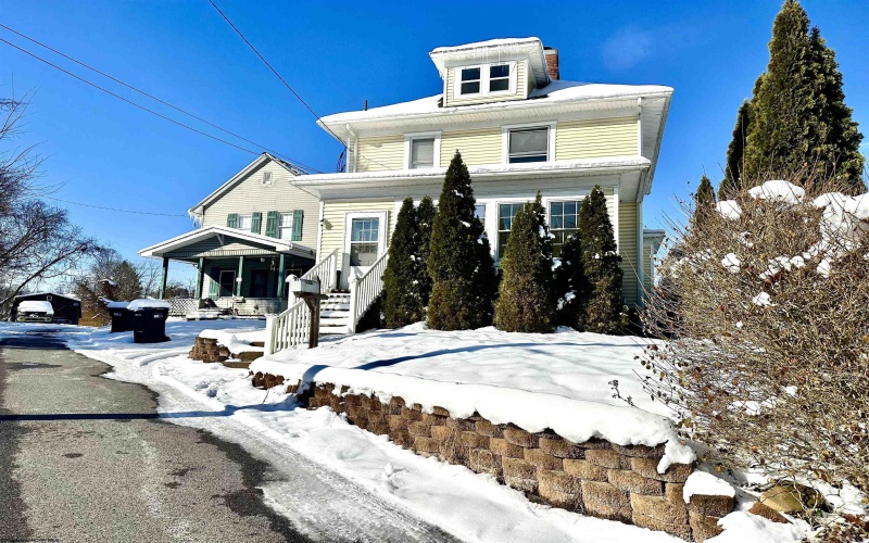 522 Kuhl Avenue, Clarksburg, West Virginia 26301, 3 Bedrooms Bedrooms, 6 Rooms Rooms,2 BathroomsBathrooms,Single Family Detached,For Sale,Kuhl,10162798 522 Kuhl Avenue, Clarksburg, West Virginia 26301, 3 Bedrooms Bedrooms, 6 Rooms Rooms,2 BathroomsBathrooms,Single Family Detached,For Sale,Kuhl,10162798